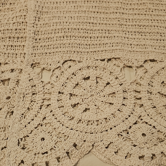 Solitaire Cream Crochet Lace Women's Blouse - Picture 6 of 12